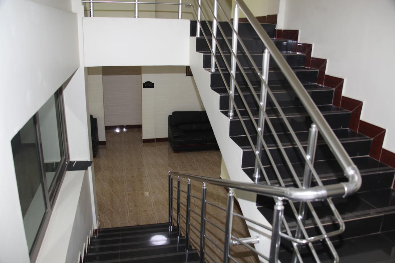 Merves Hotel Аруша Екстериор снимка